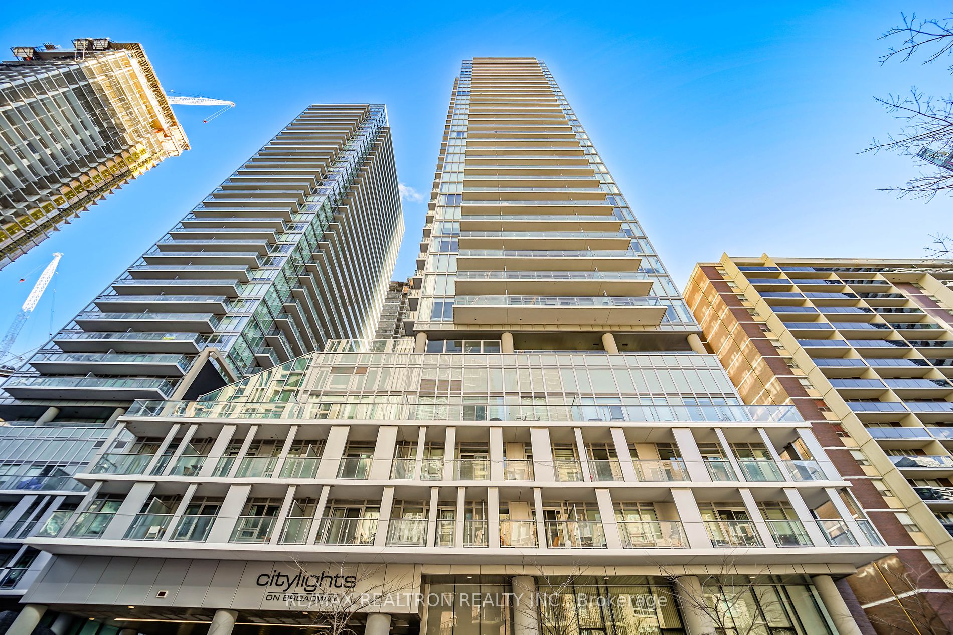 195 Redpath Ave, #2307