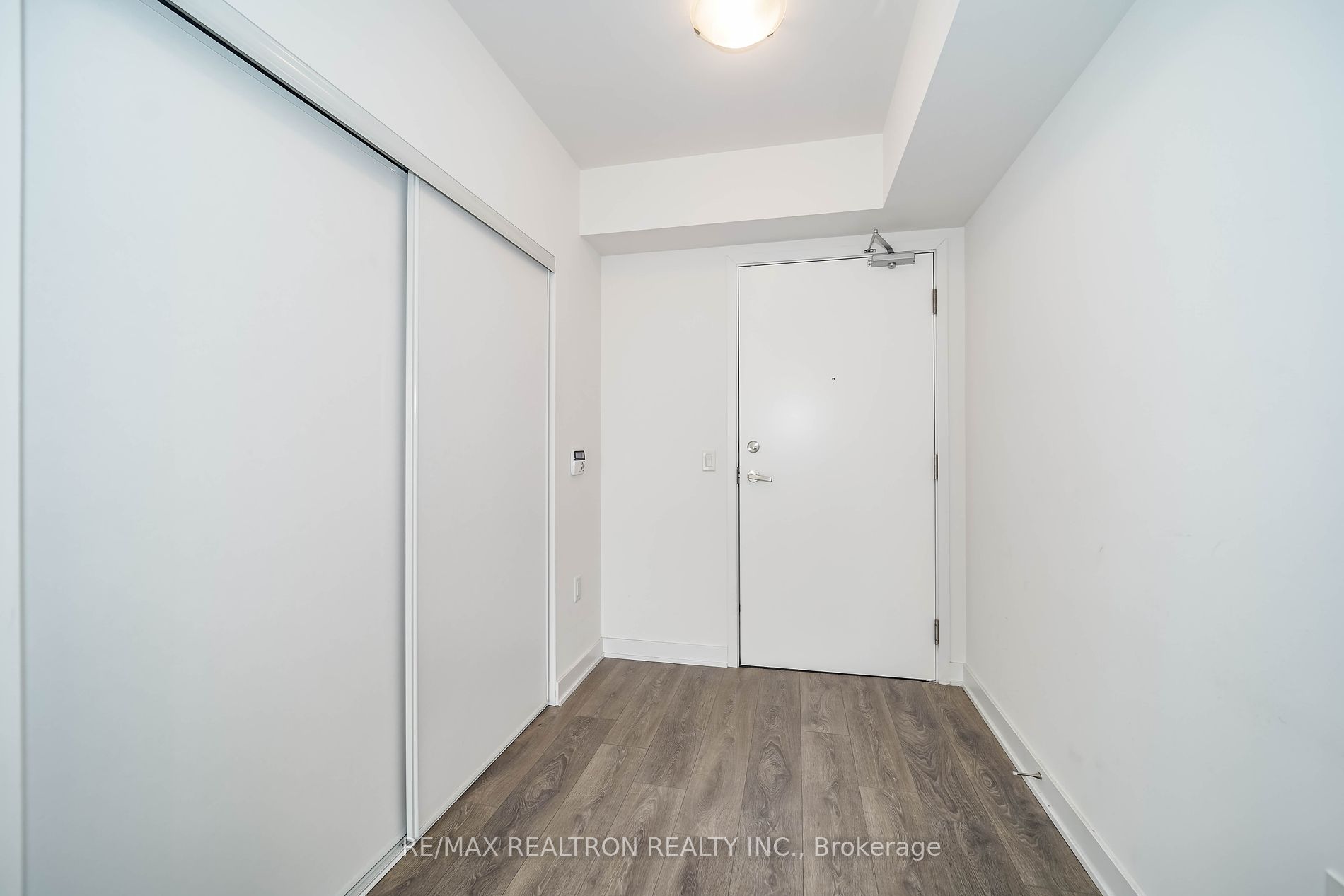 195 Redpath Ave, #2307