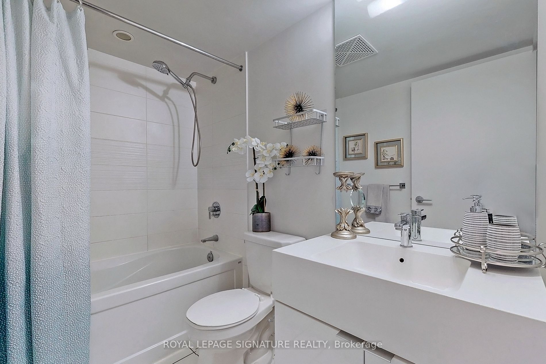 151 Dan Leckie Way #321