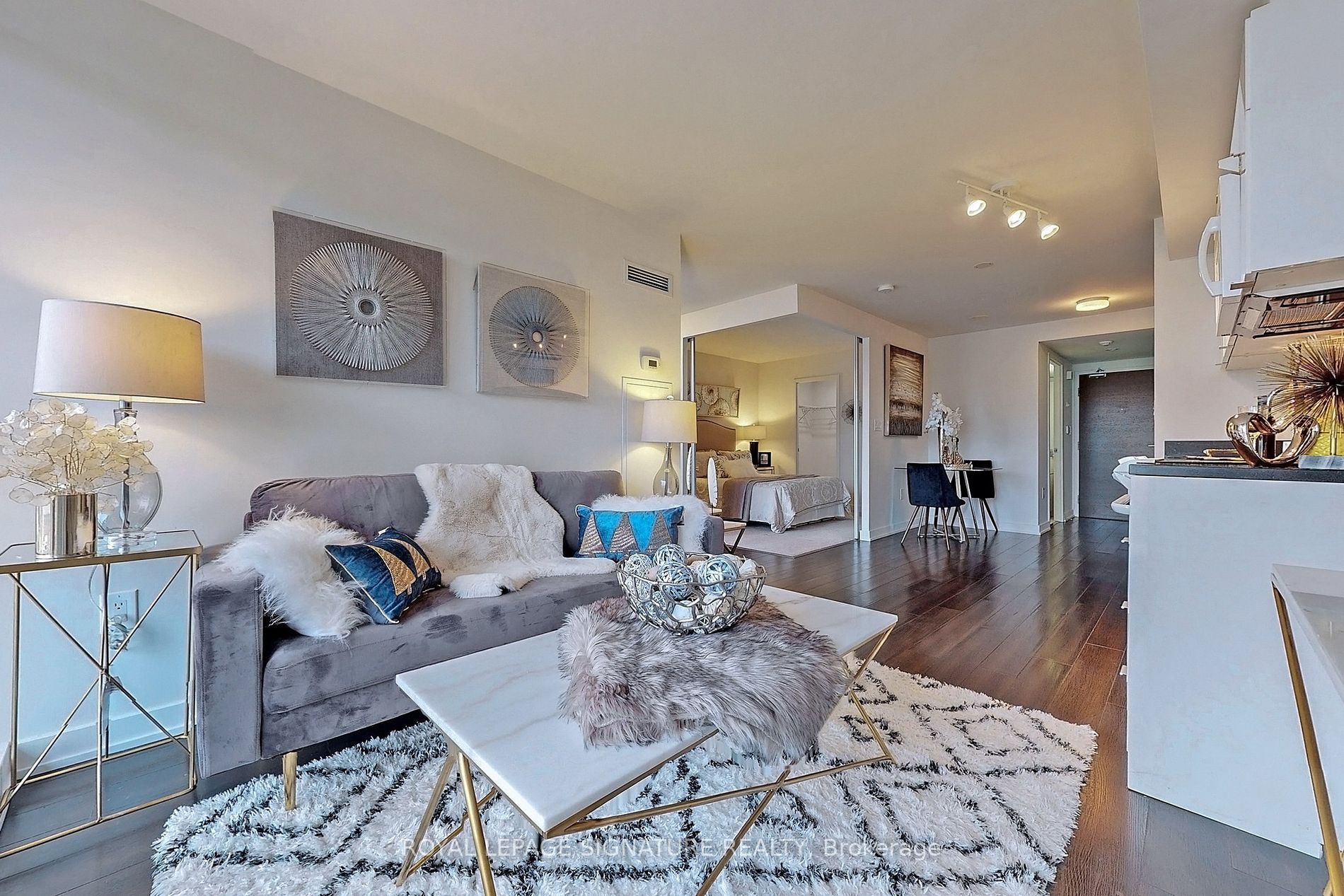 151 Dan Leckie Way #321