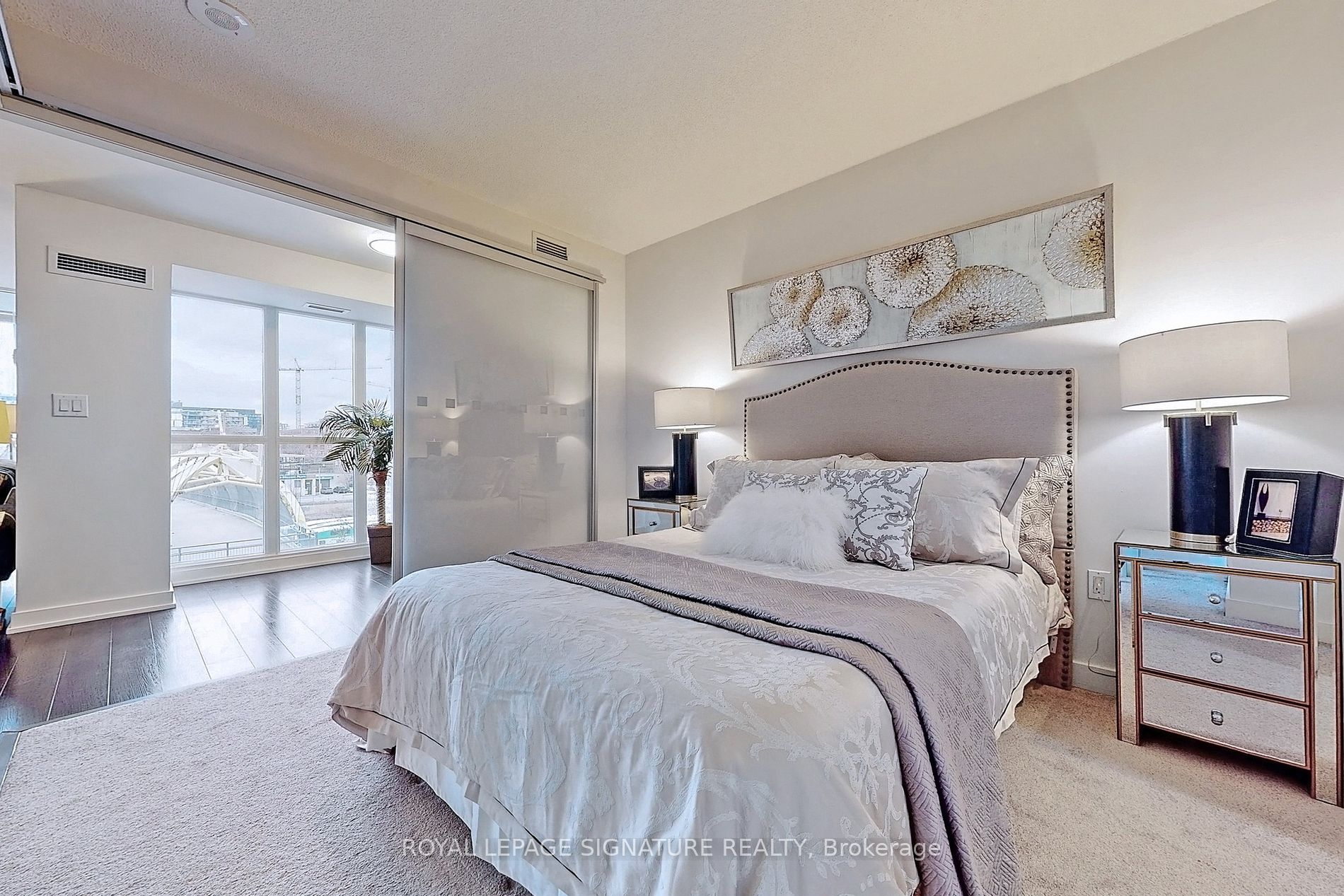 151 Dan Leckie Way #321