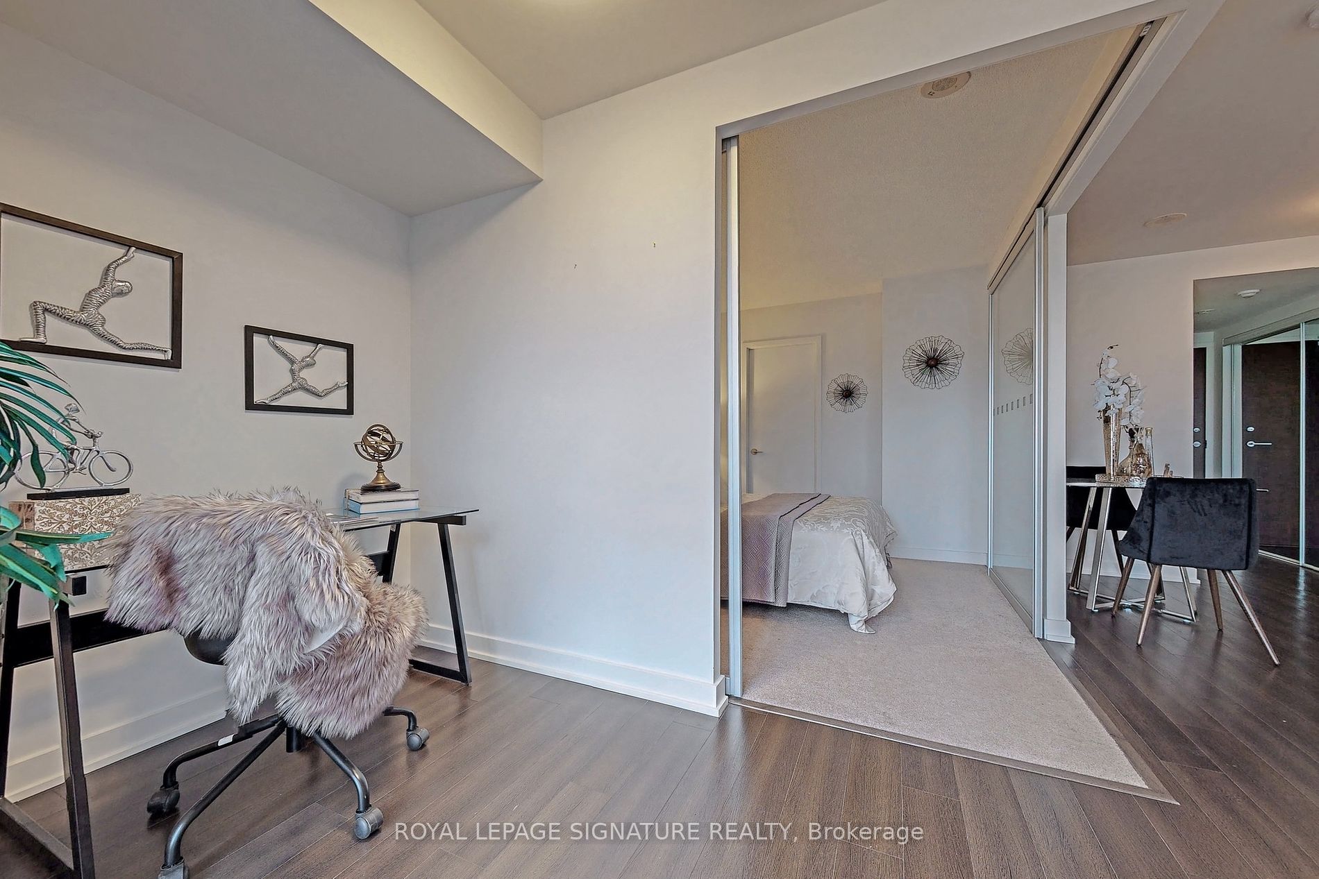151 Dan Leckie Way #321