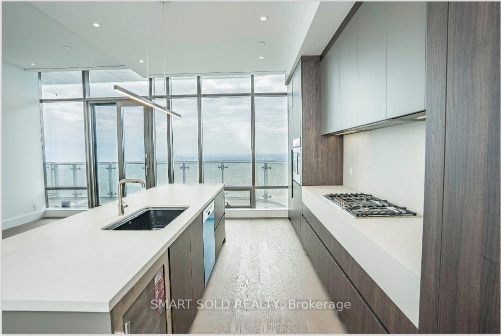 1 Yorkville Ave, #Ph06