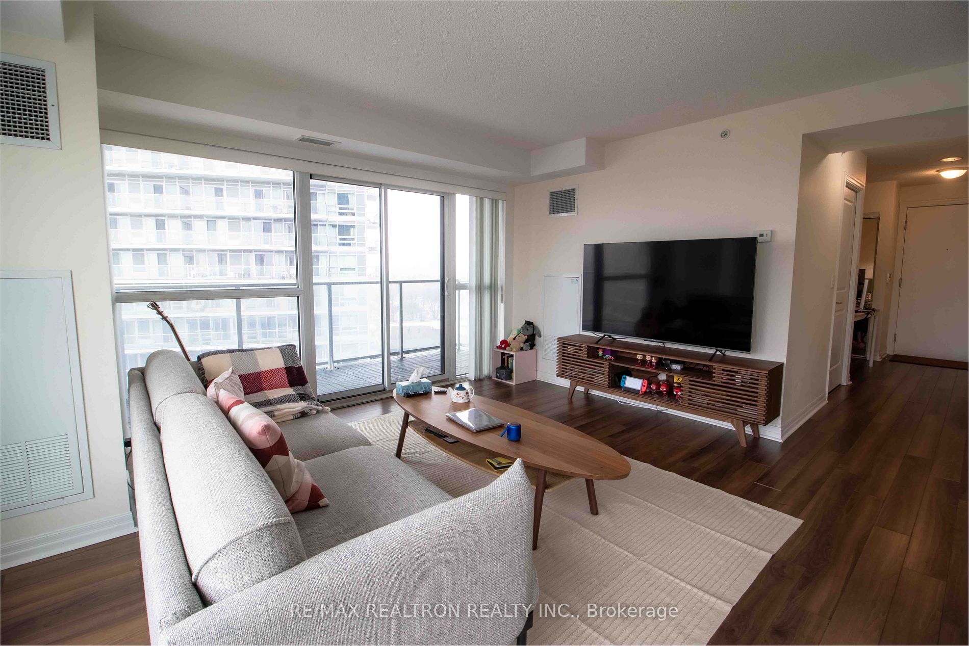 275 Yorkland Road #802