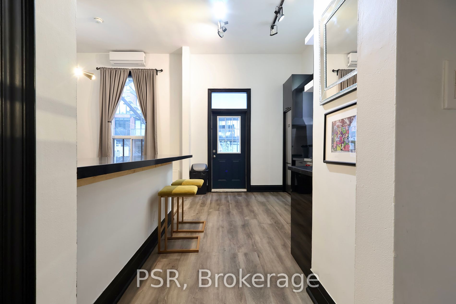 631 Queen Street W, #2