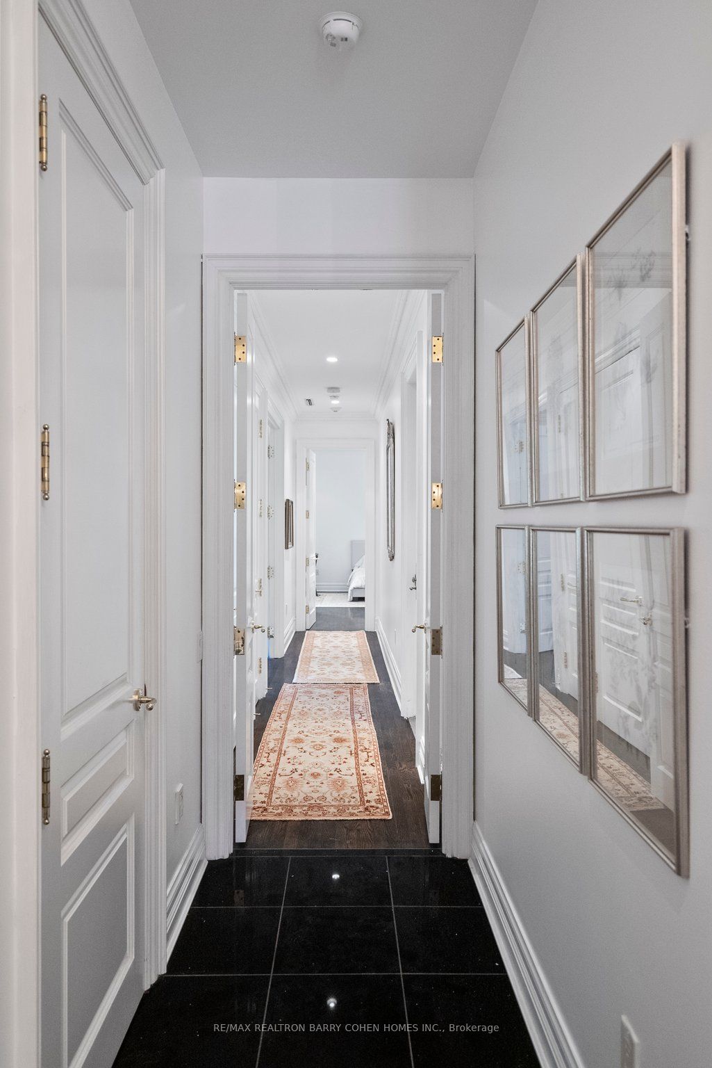 1 Post Rd, #204