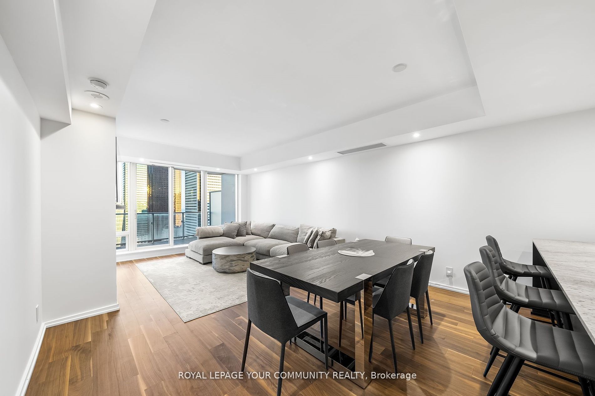 180 University Ave, #4607