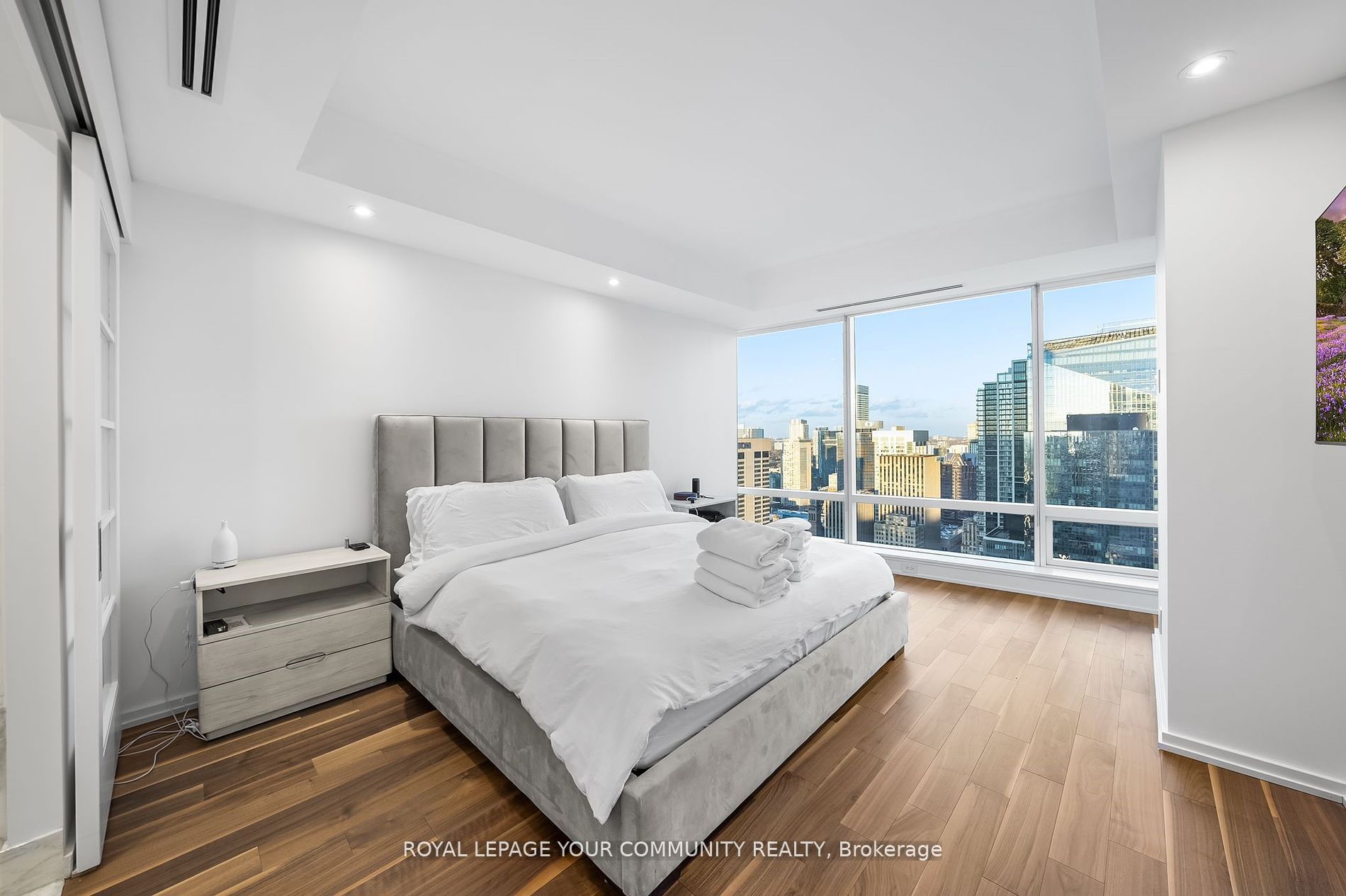 180 University Ave, #4607
