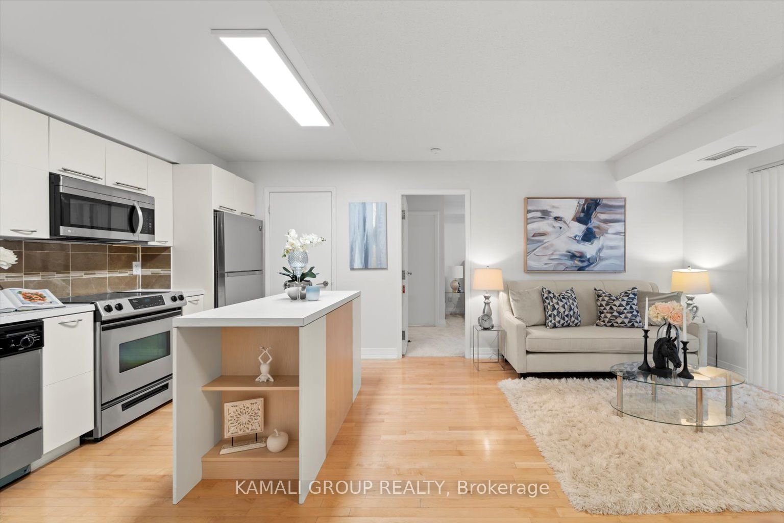 21 Carlton St, #1201