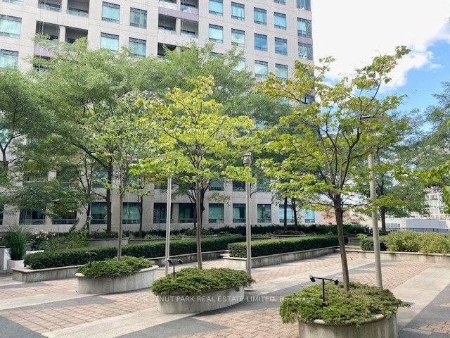 10 Bellair St, #407