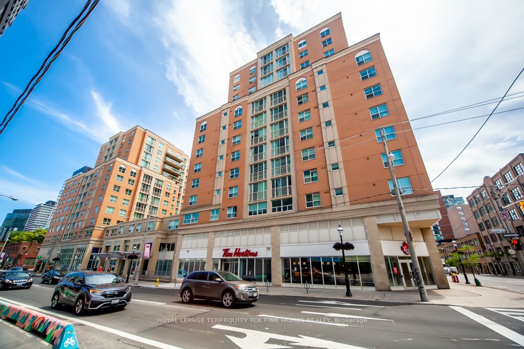 323 Richmond St E, #417