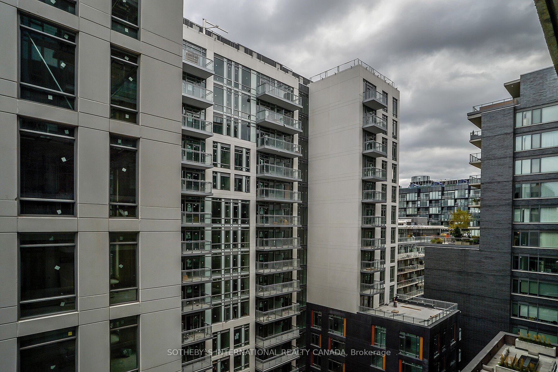 111 Bathurst St, #1007