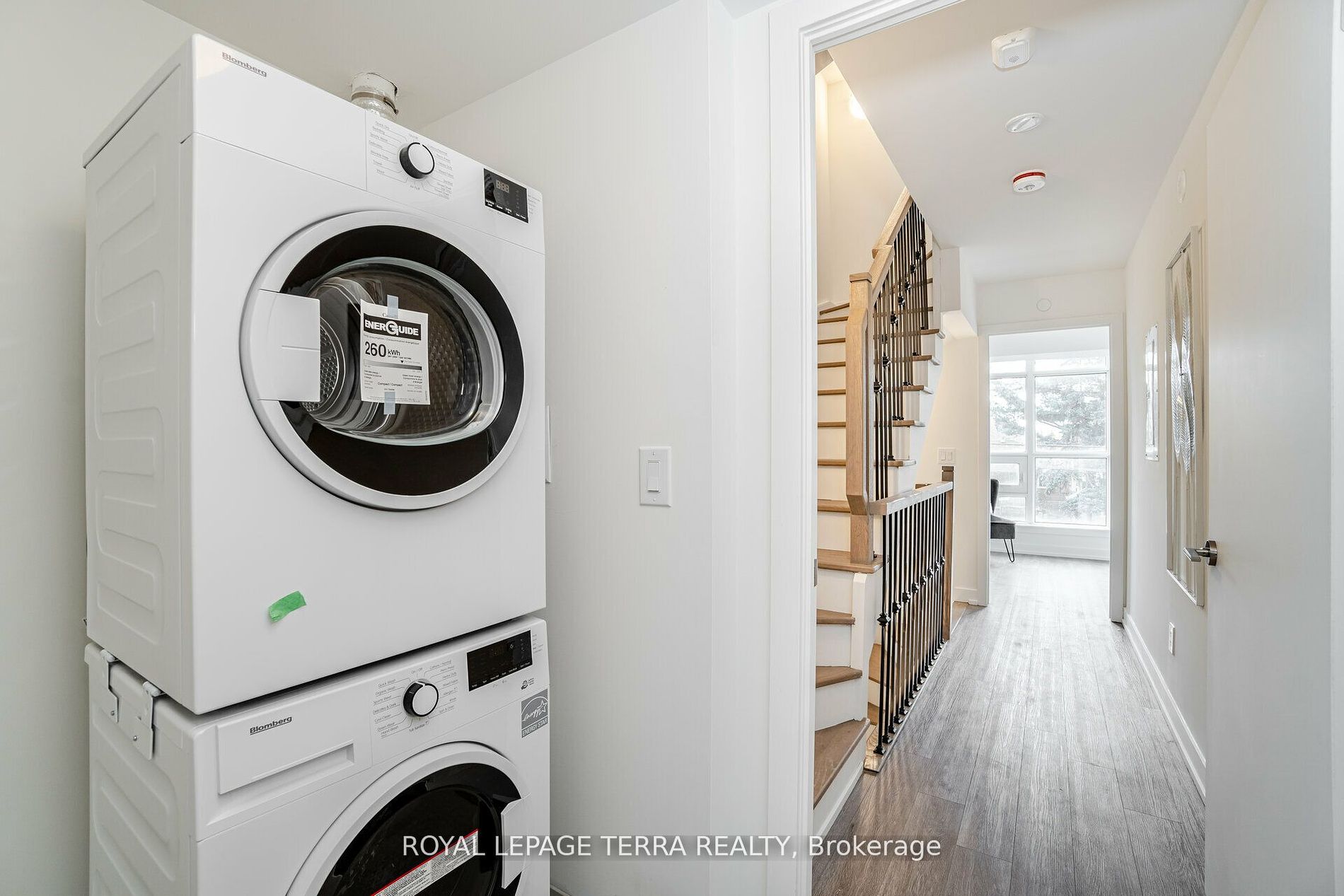 871 Sheppard Ave W, #28