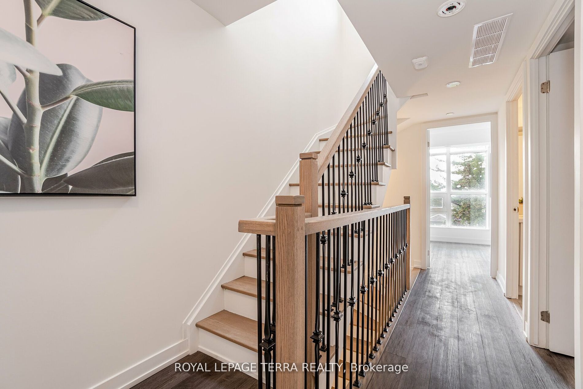 871 Sheppard Ave W, #28