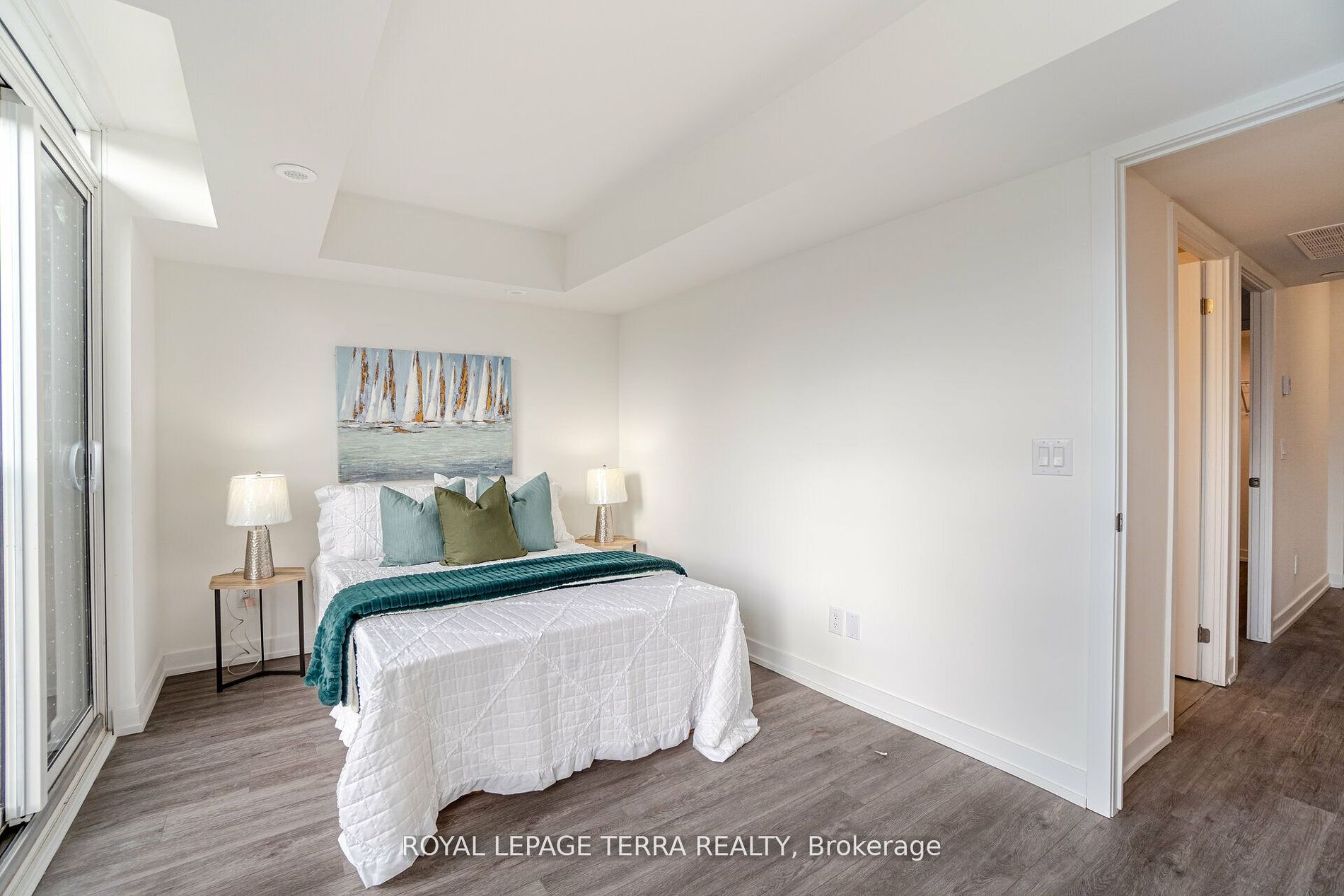 871 Sheppard Ave W, #28