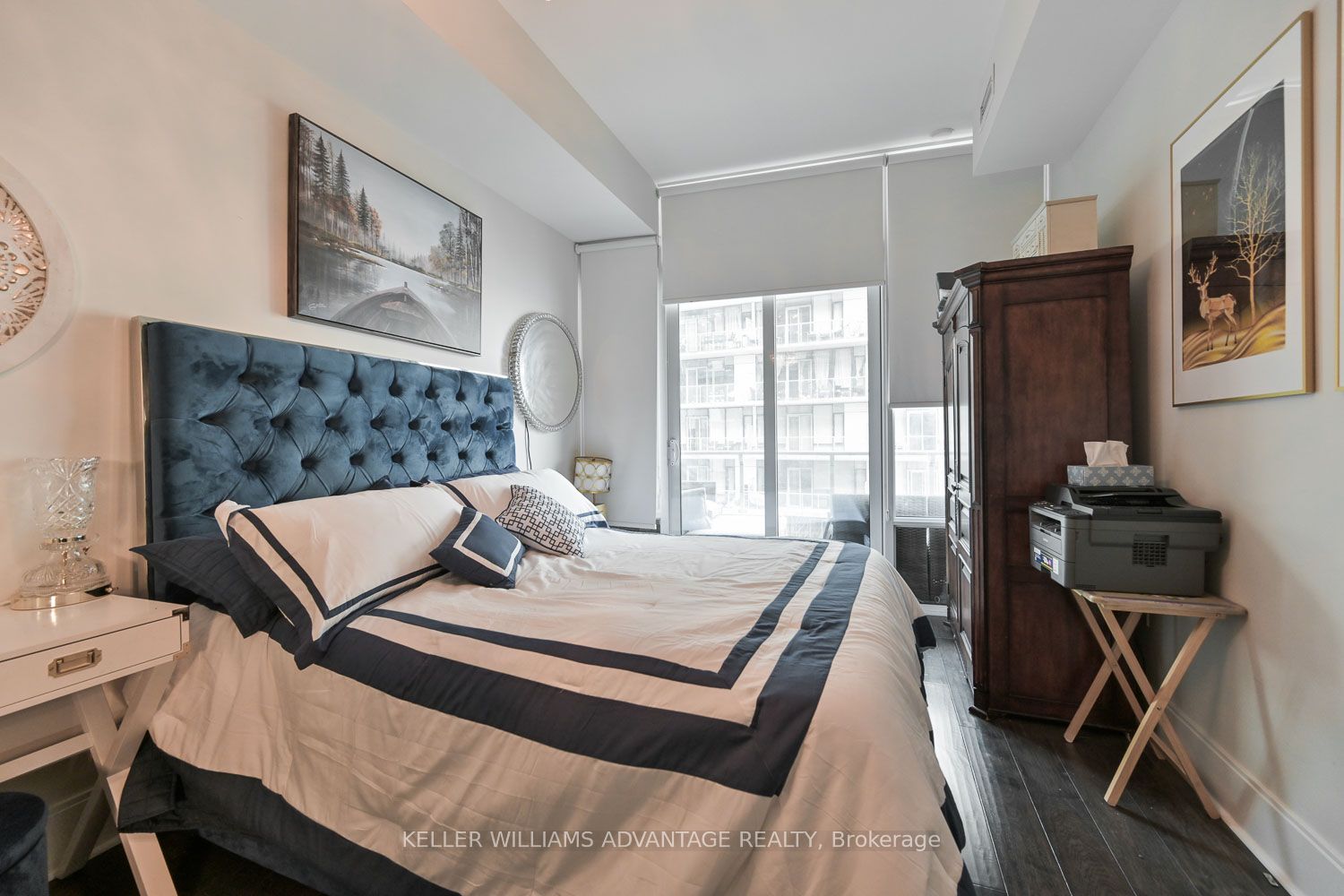 29 Queens Quay E, #616