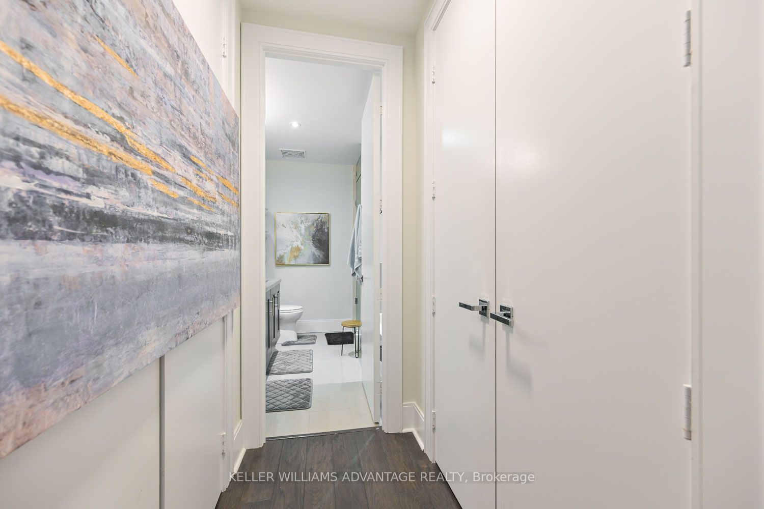 29 Queens Quay E, #616