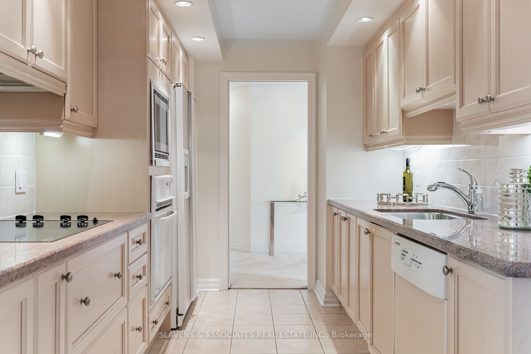 2727 Yonge Street, #604