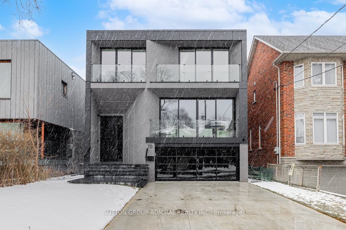 70 Dunblaine Avenue