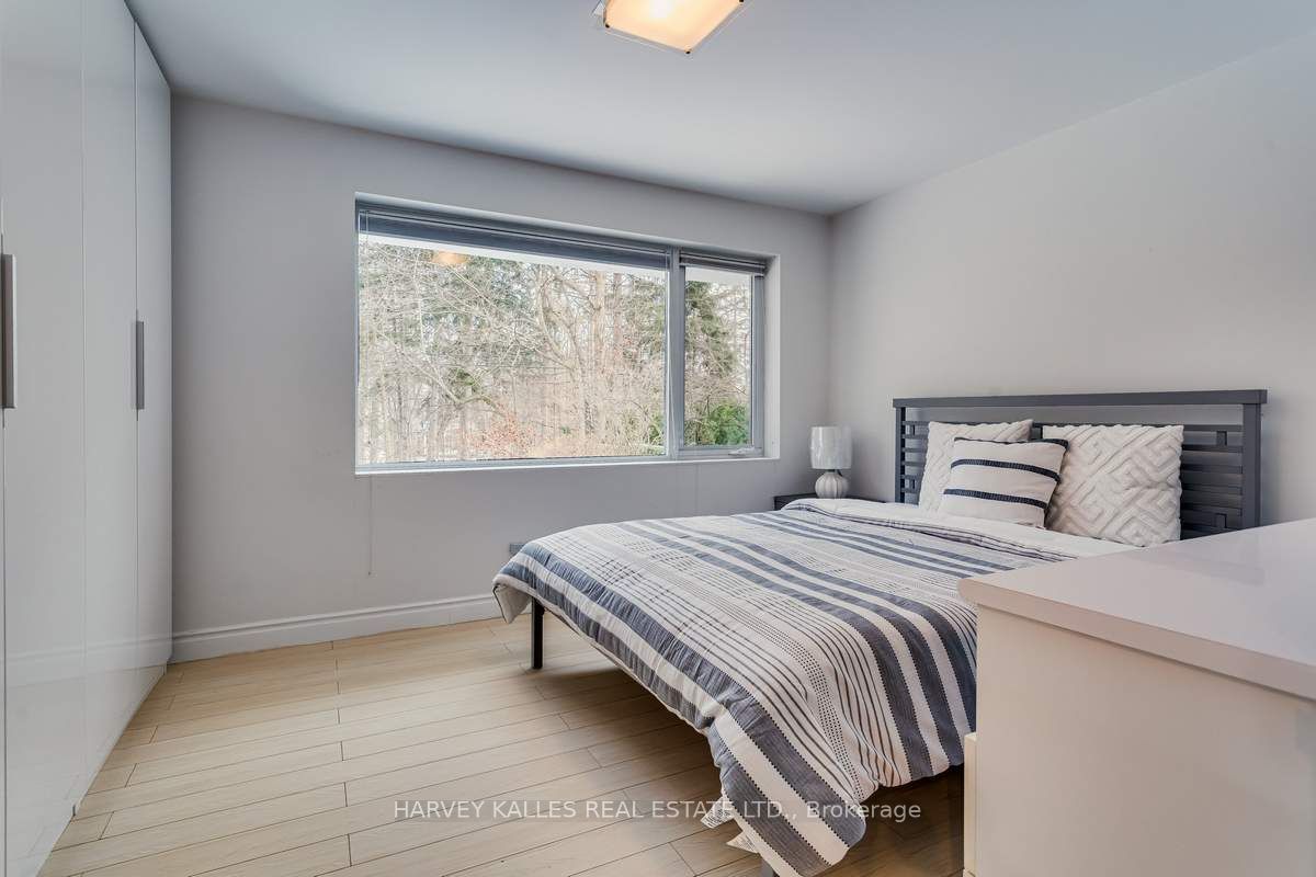 11 Saguenay Ave