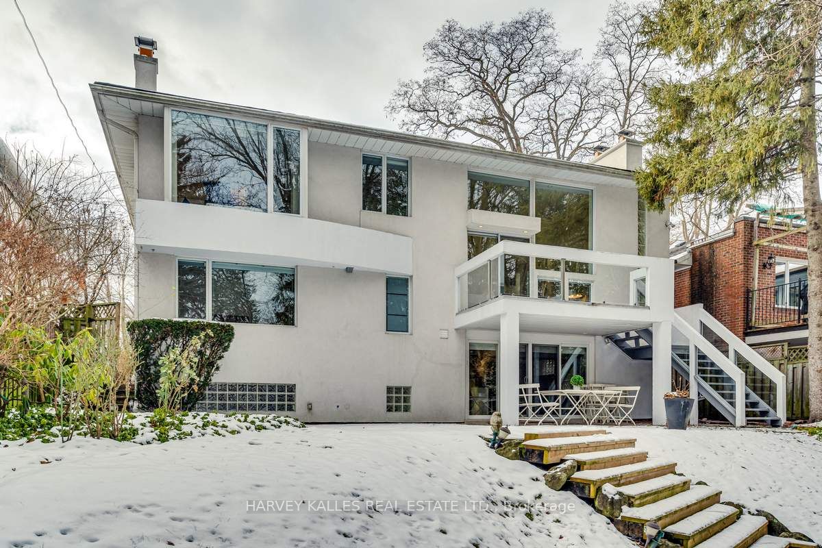 11 Saguenay Ave