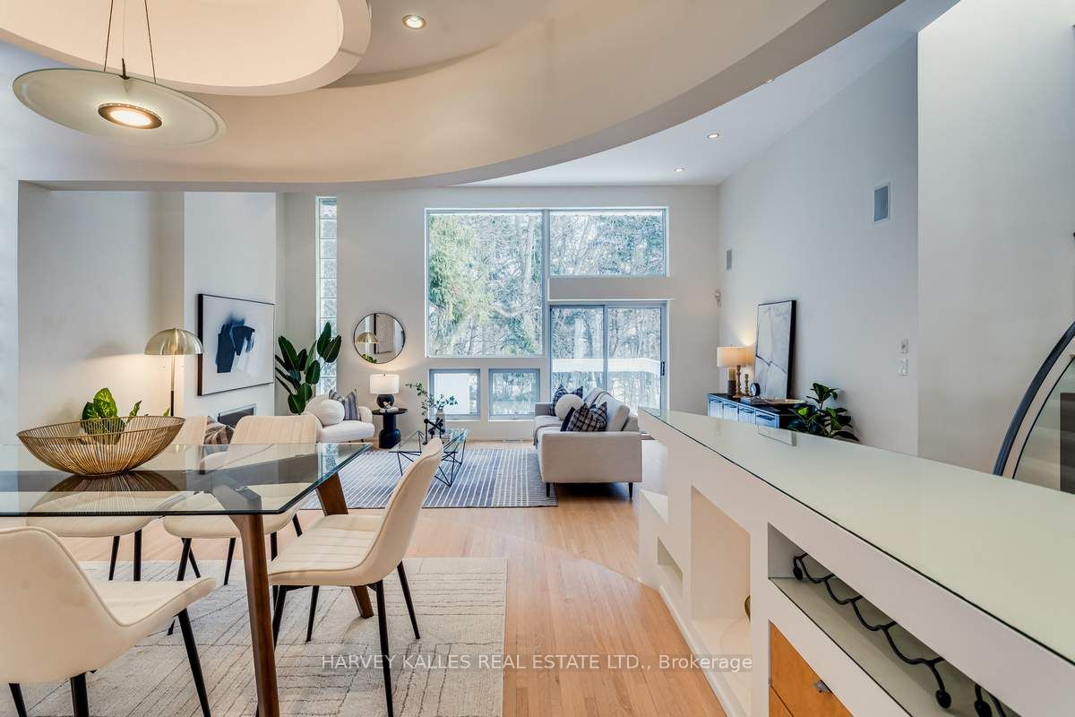 11 Saguenay Ave