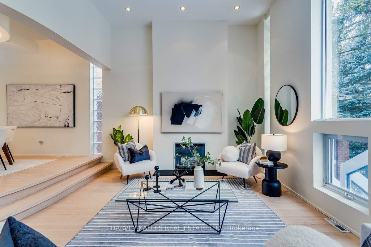 11 Saguenay Ave
