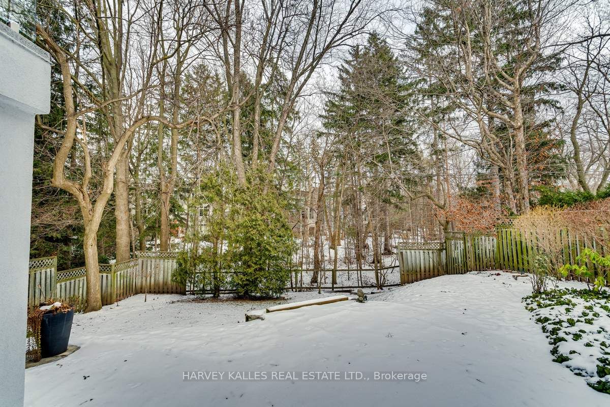 11 Saguenay Ave