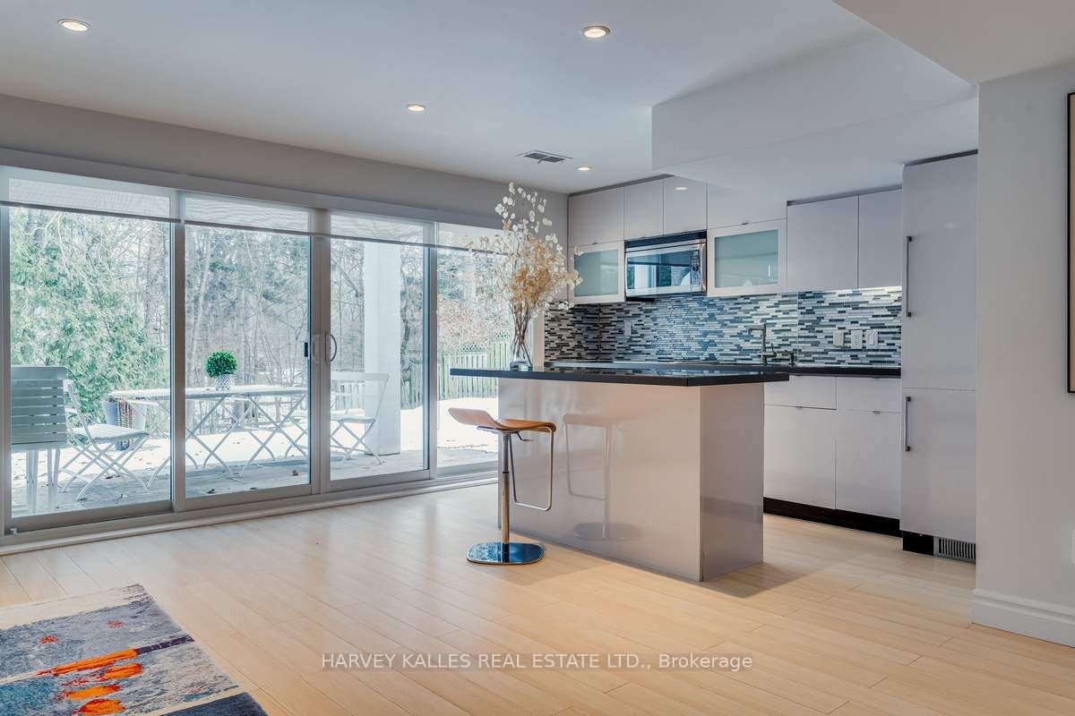 11 Saguenay Ave
