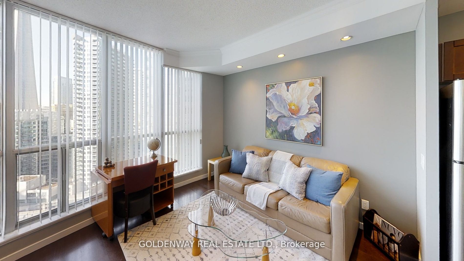 8 York St, #2013