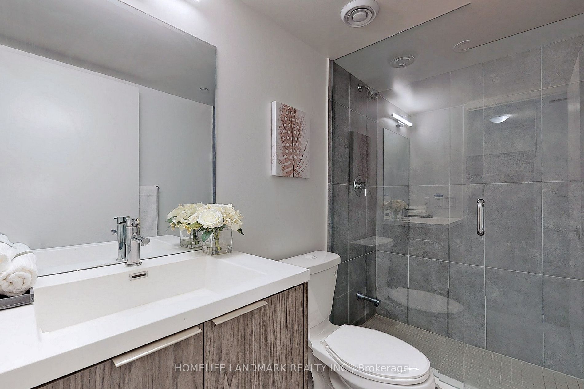 60 Shuter Street #201