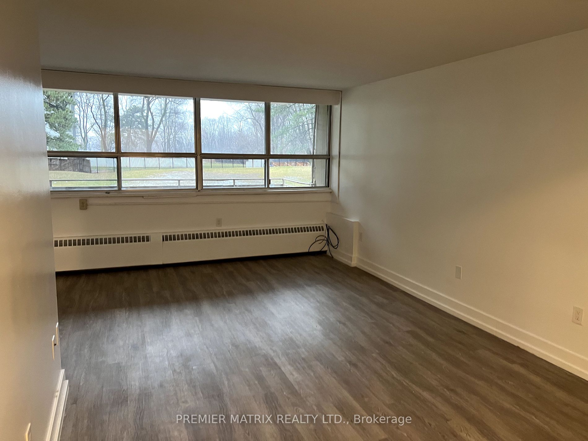 65 Thorncliffe Park Drive, #116