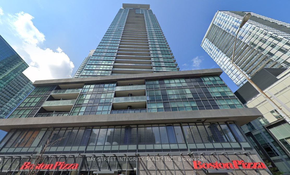 5168 Yonge Street #307