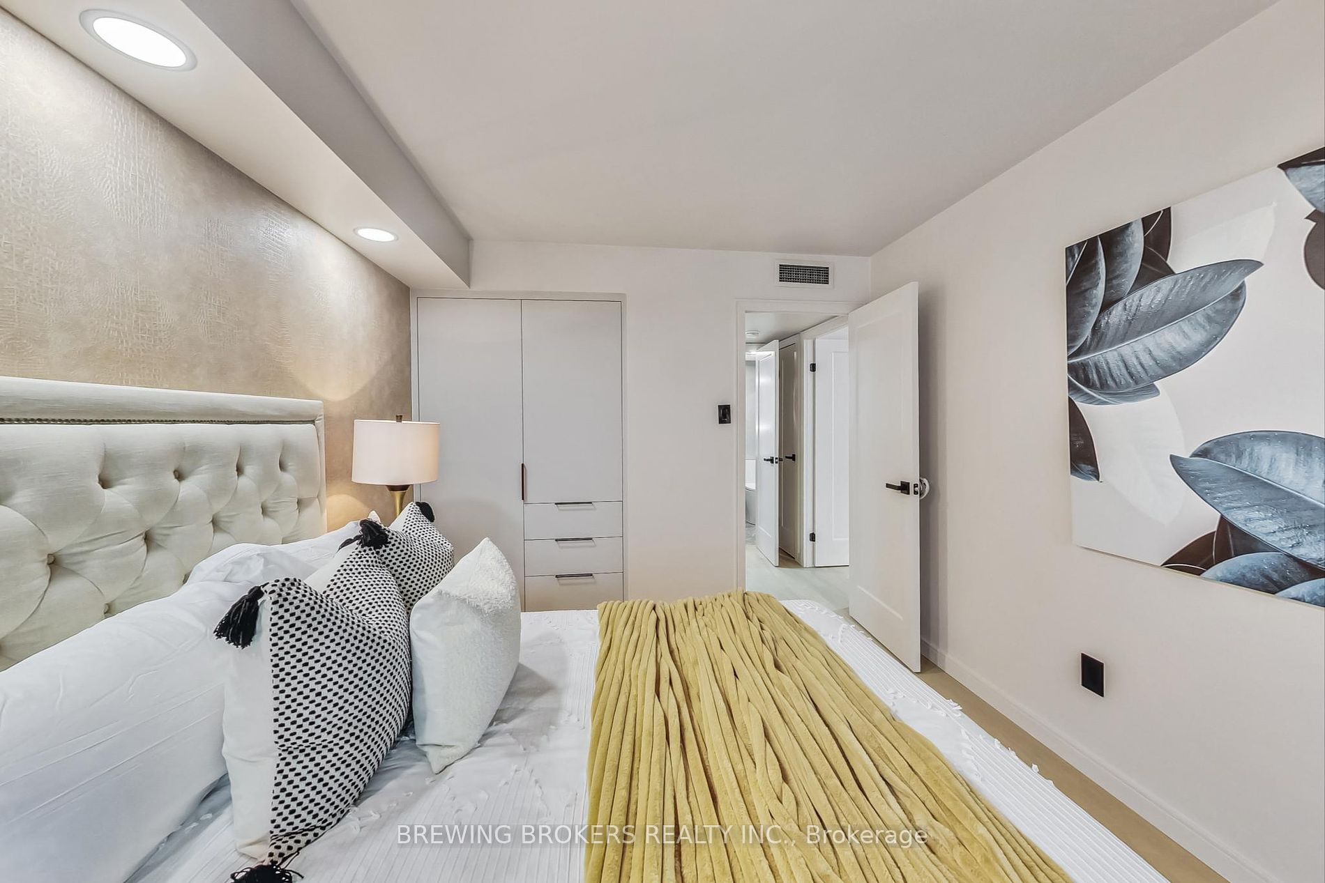 65 Spring Garden Avenue, #410