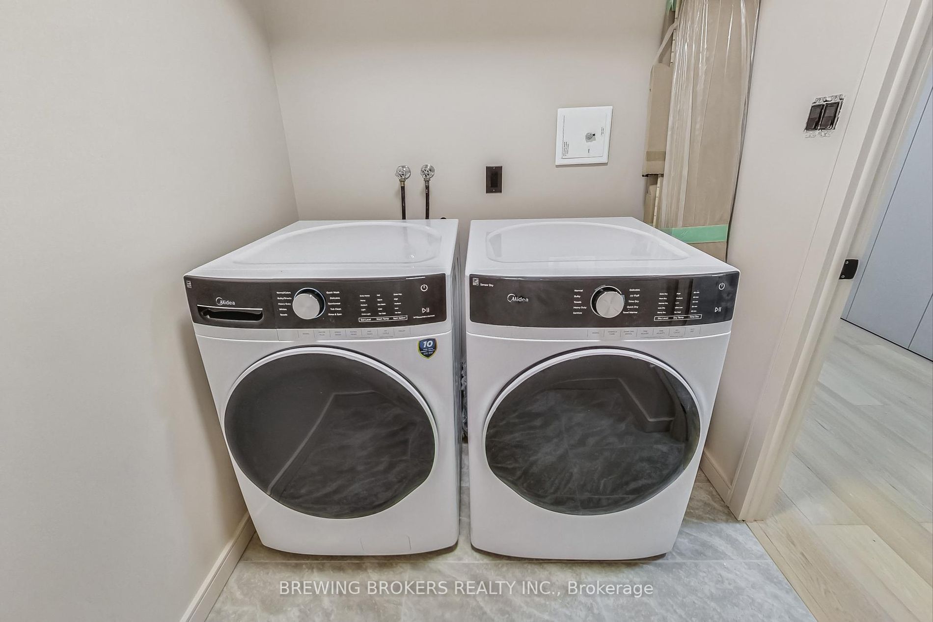 65 Spring Garden Avenue, #410