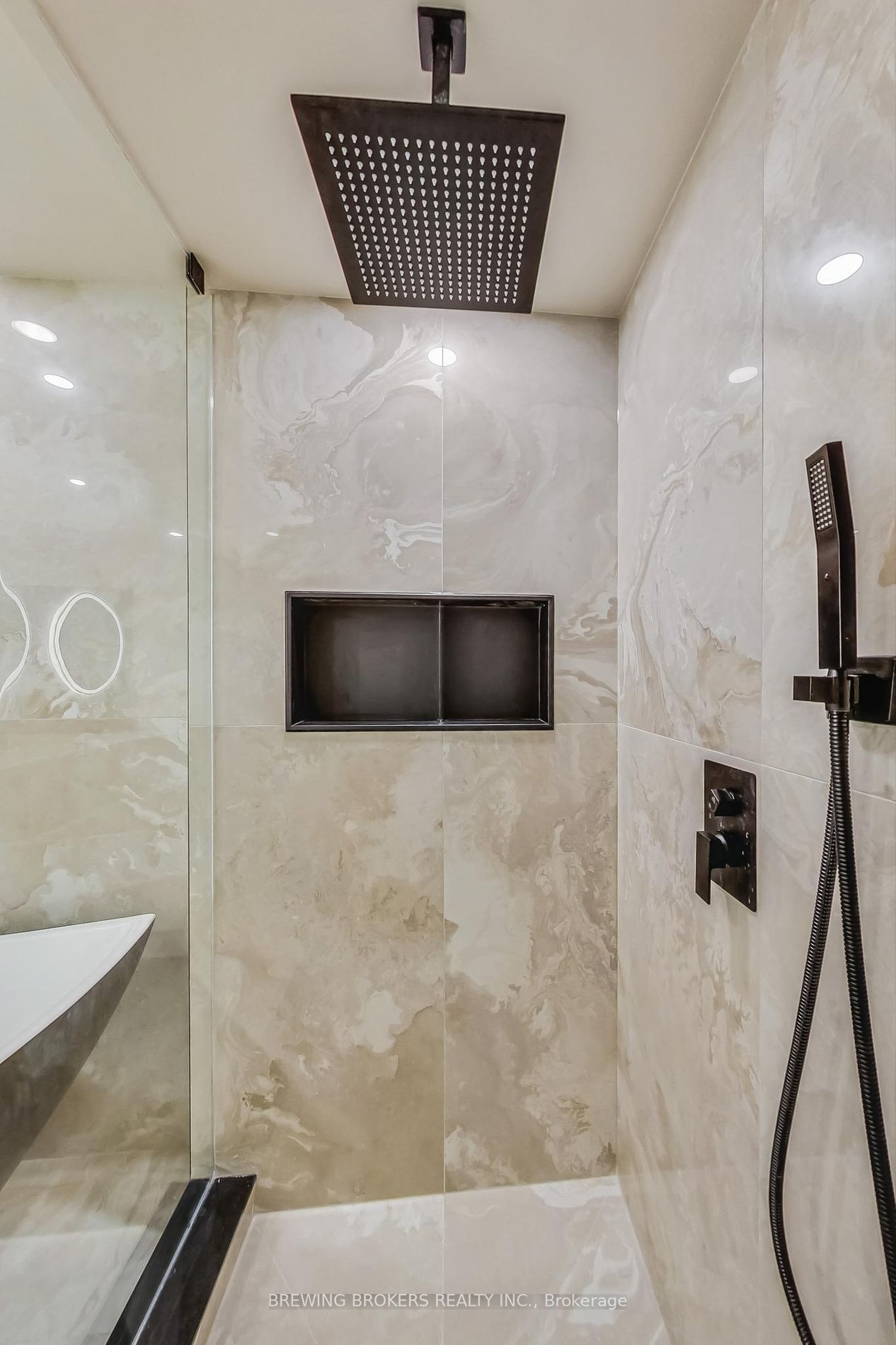 65 Spring Garden Avenue, #410
