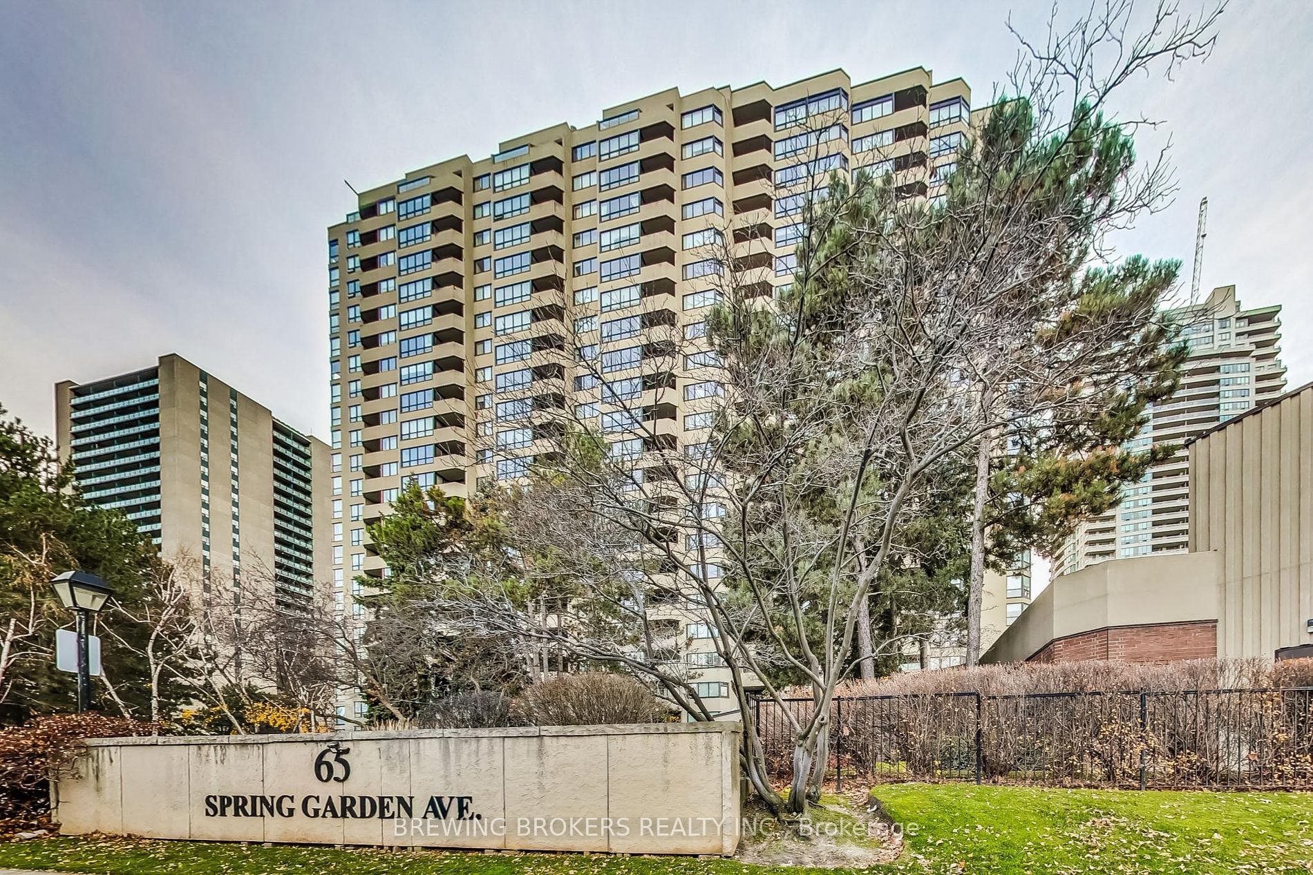 65 Spring Garden Avenue, #410