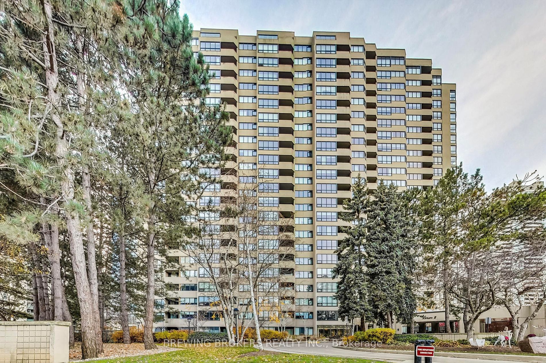65 Spring Garden Avenue, #410
