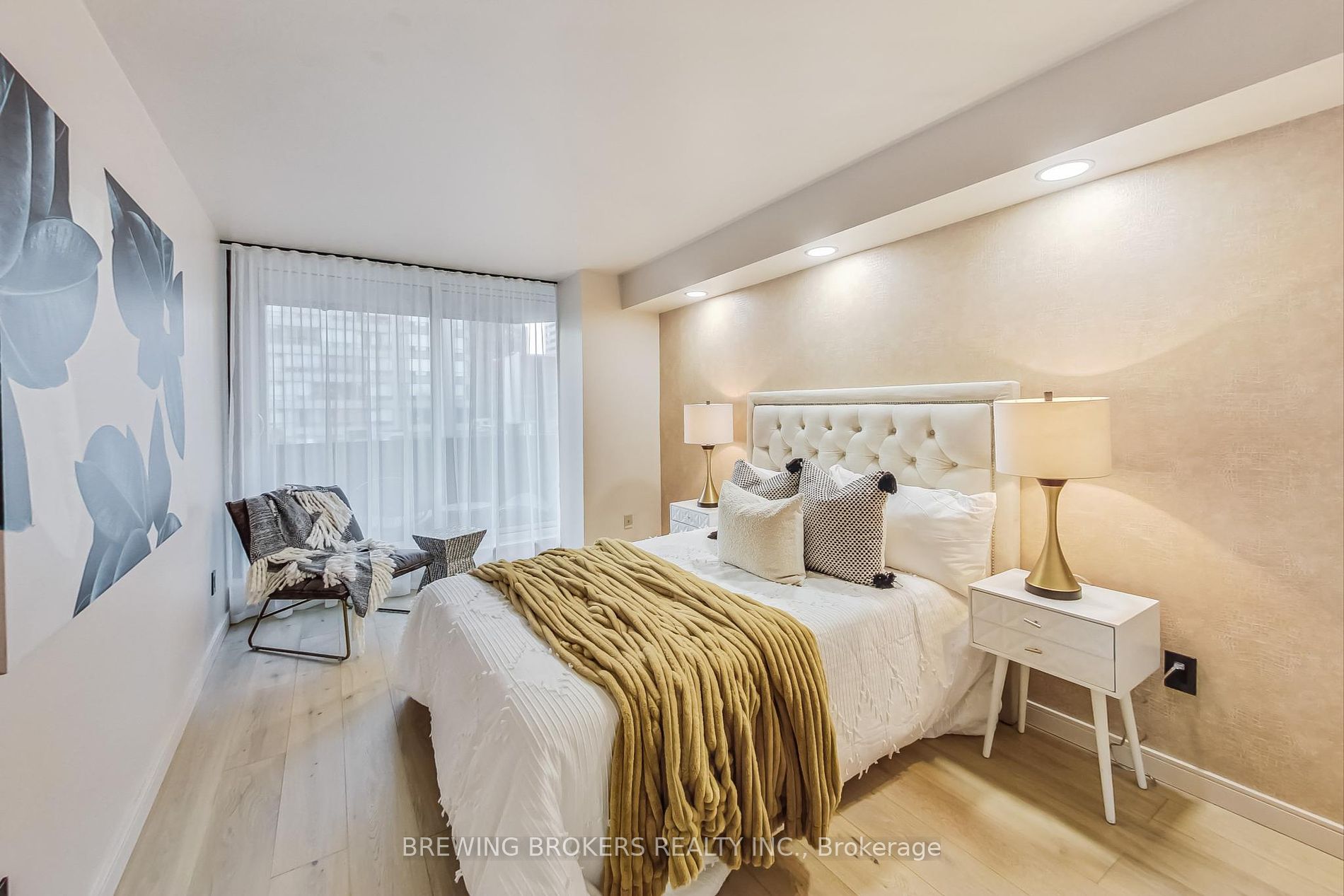 65 Spring Garden Avenue, #410