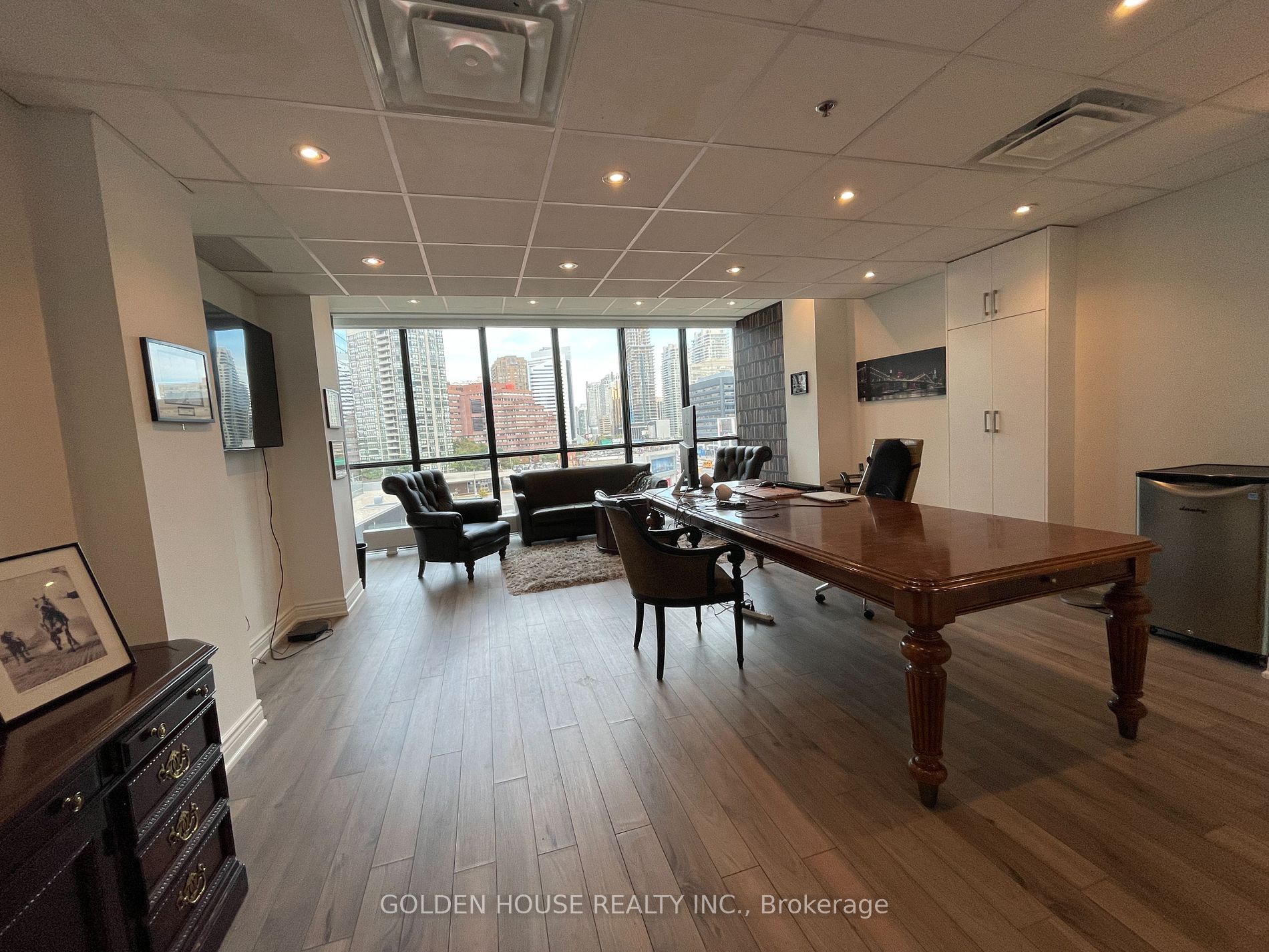 4750 Yonge St, #318