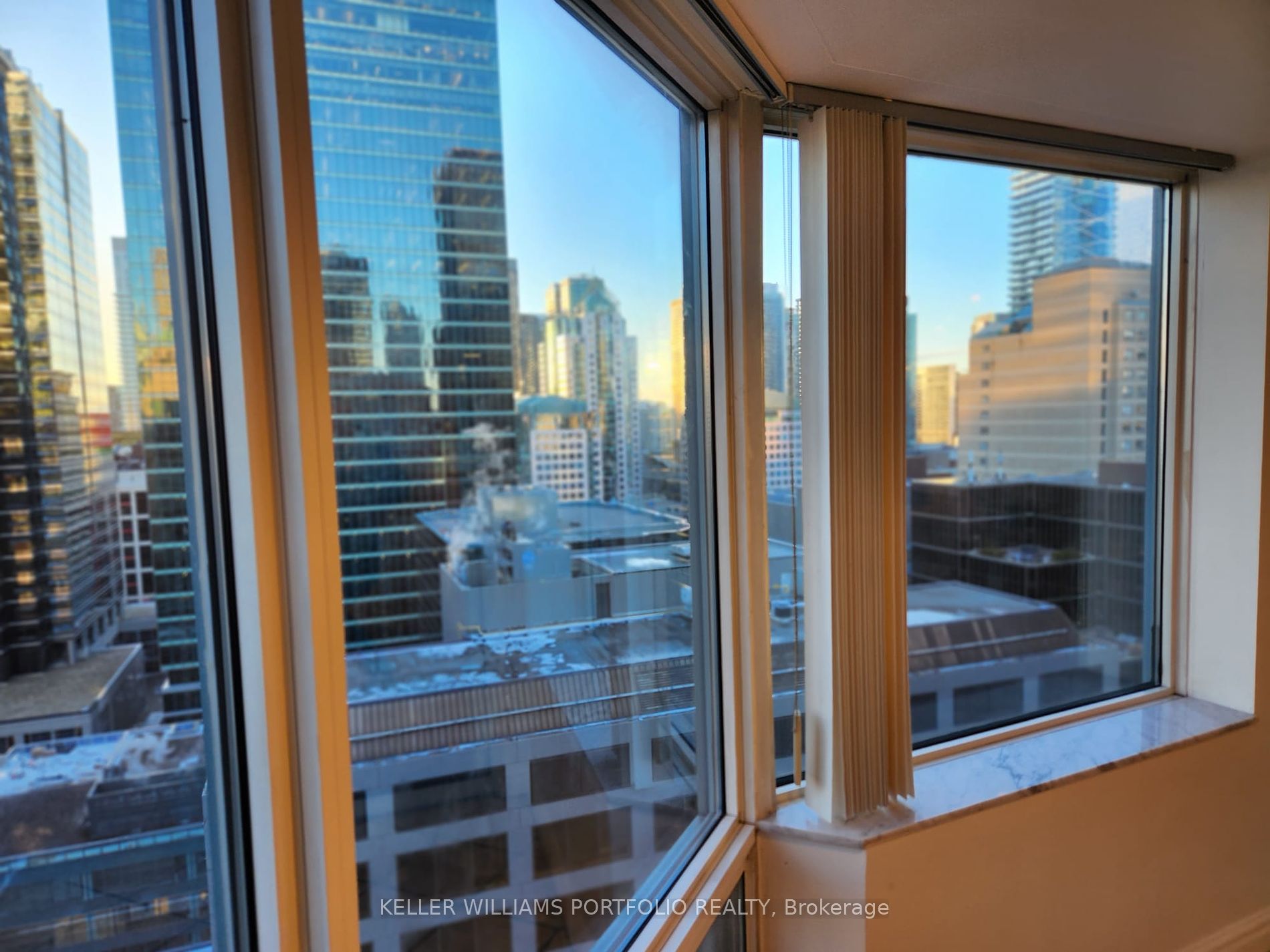 33 University Avenue #2404