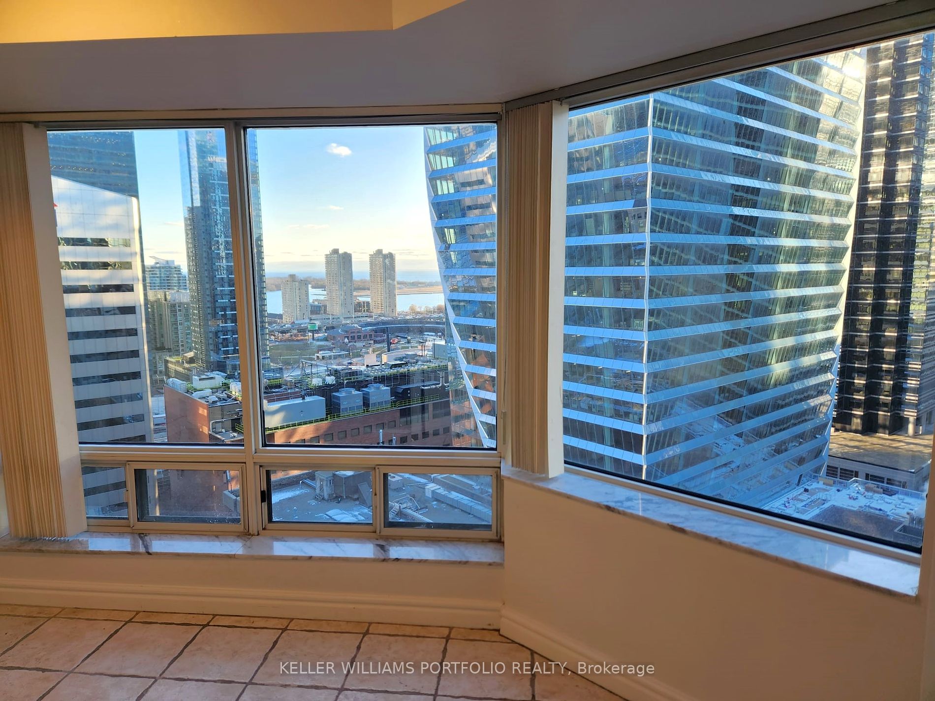 33 University Avenue #2404