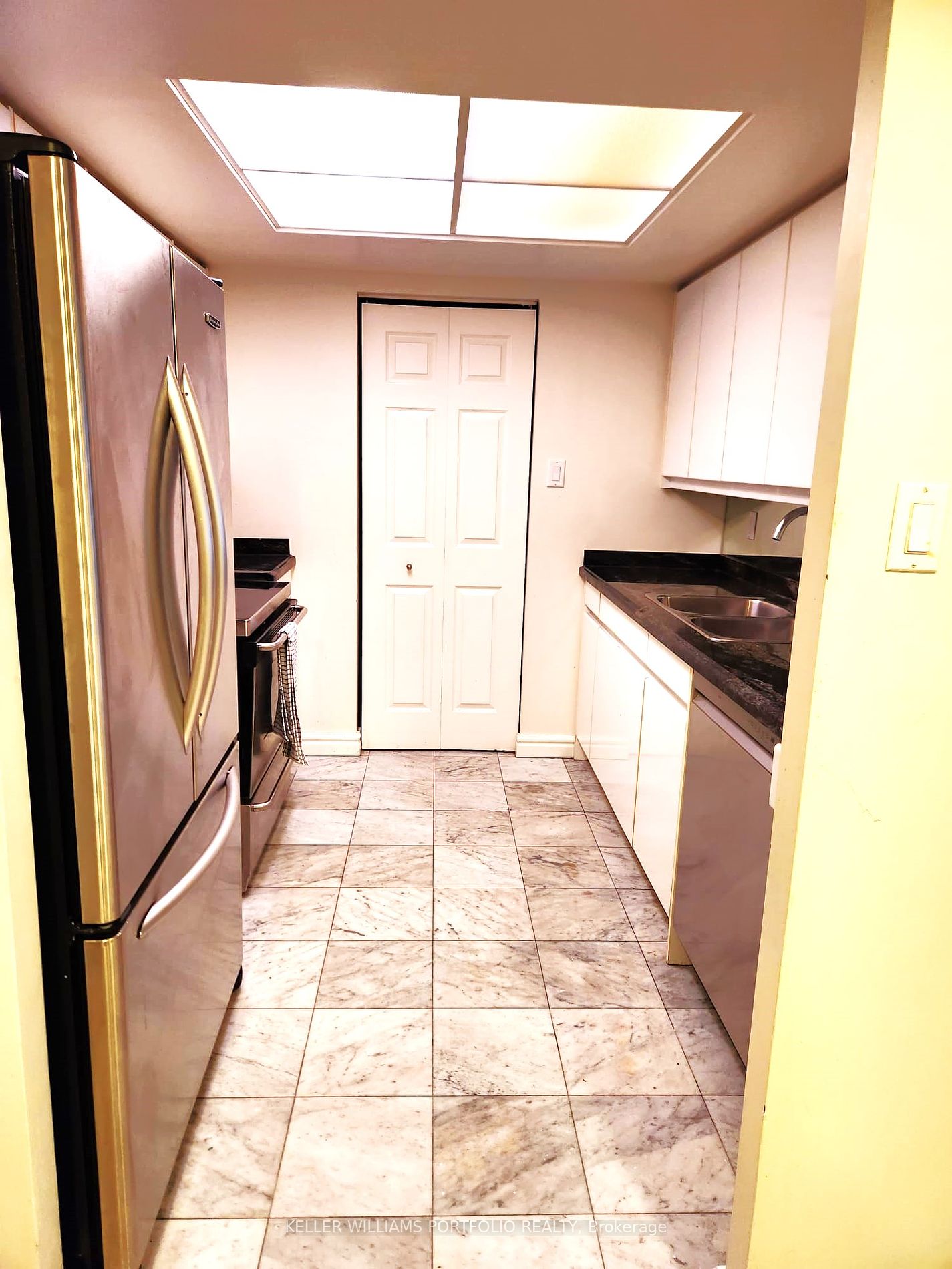 33 University Avenue #2404