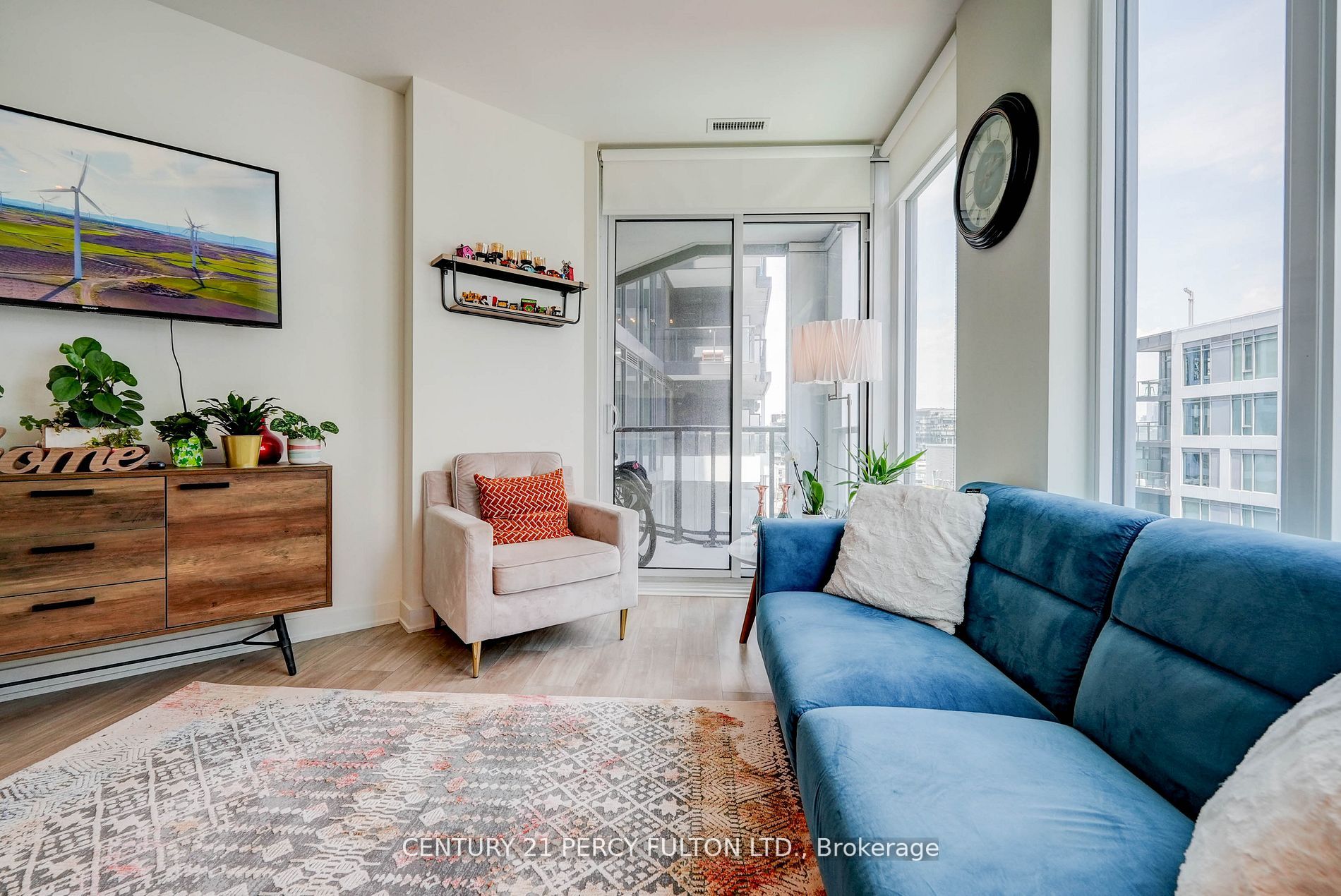 27 Bathurst St, #1501