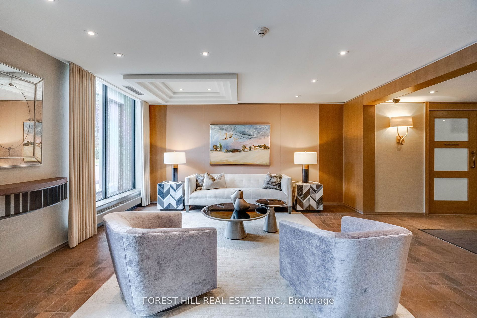 625 Avenue Rd, #302