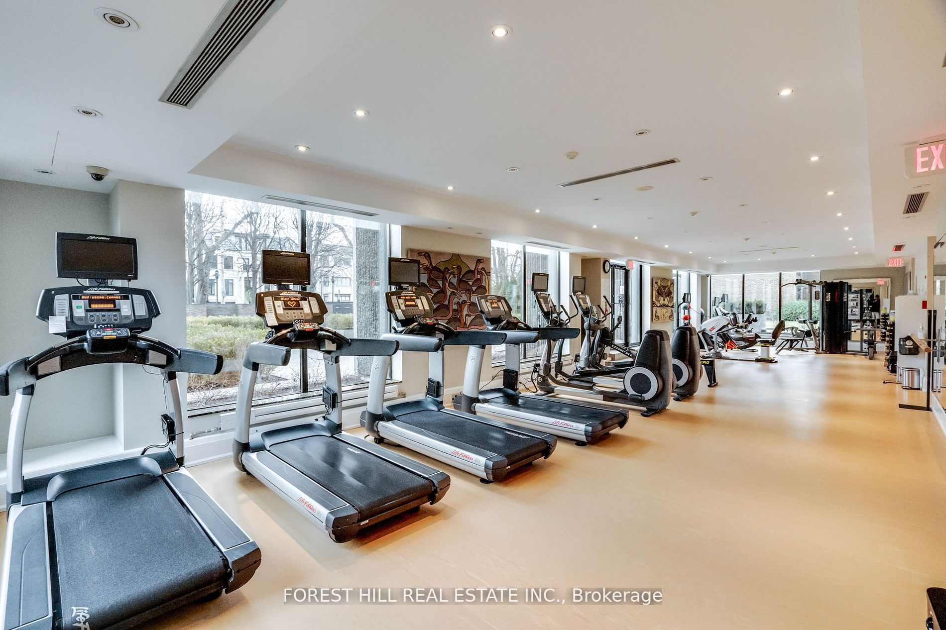 625 Avenue Rd, #302