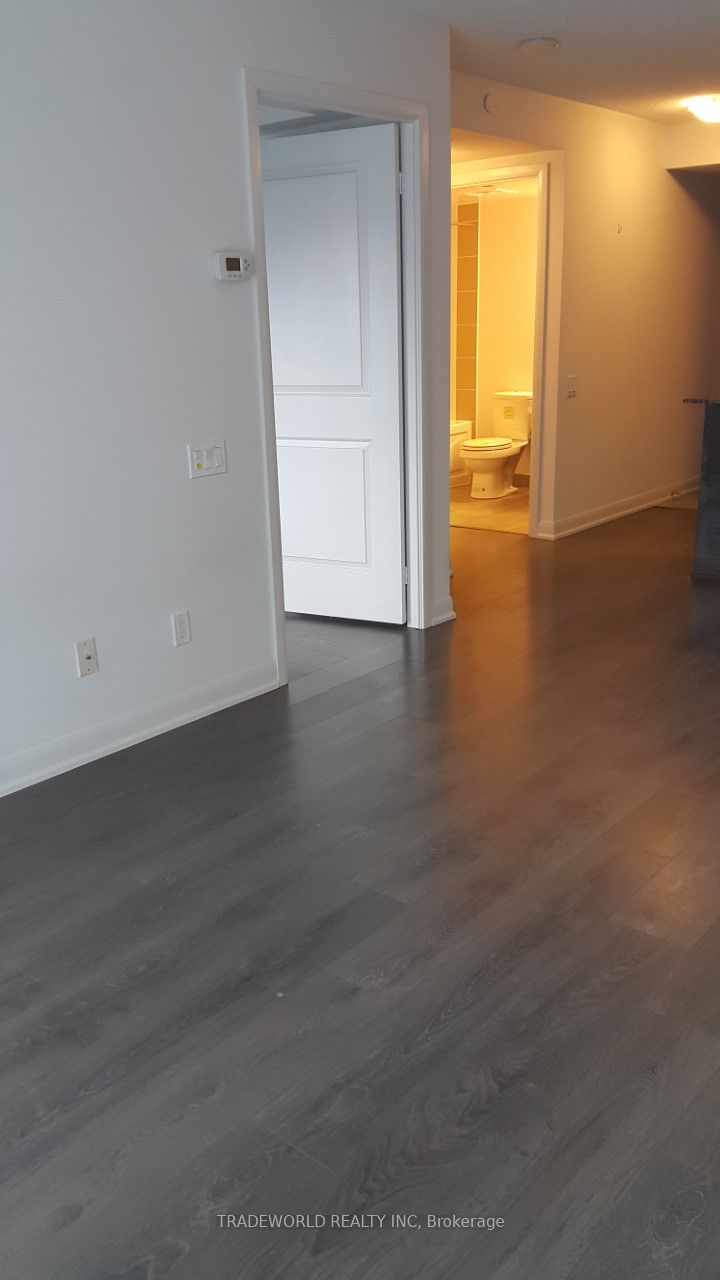 5162 Yonge St, #1511