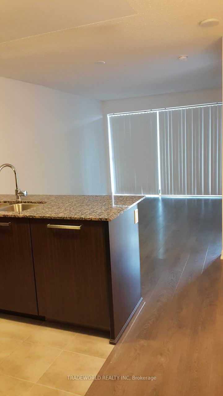 5162 Yonge St, #1511