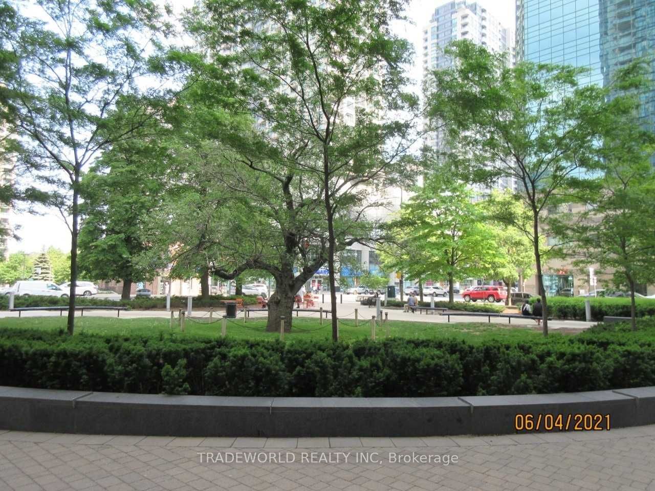 5162 Yonge St, #1511