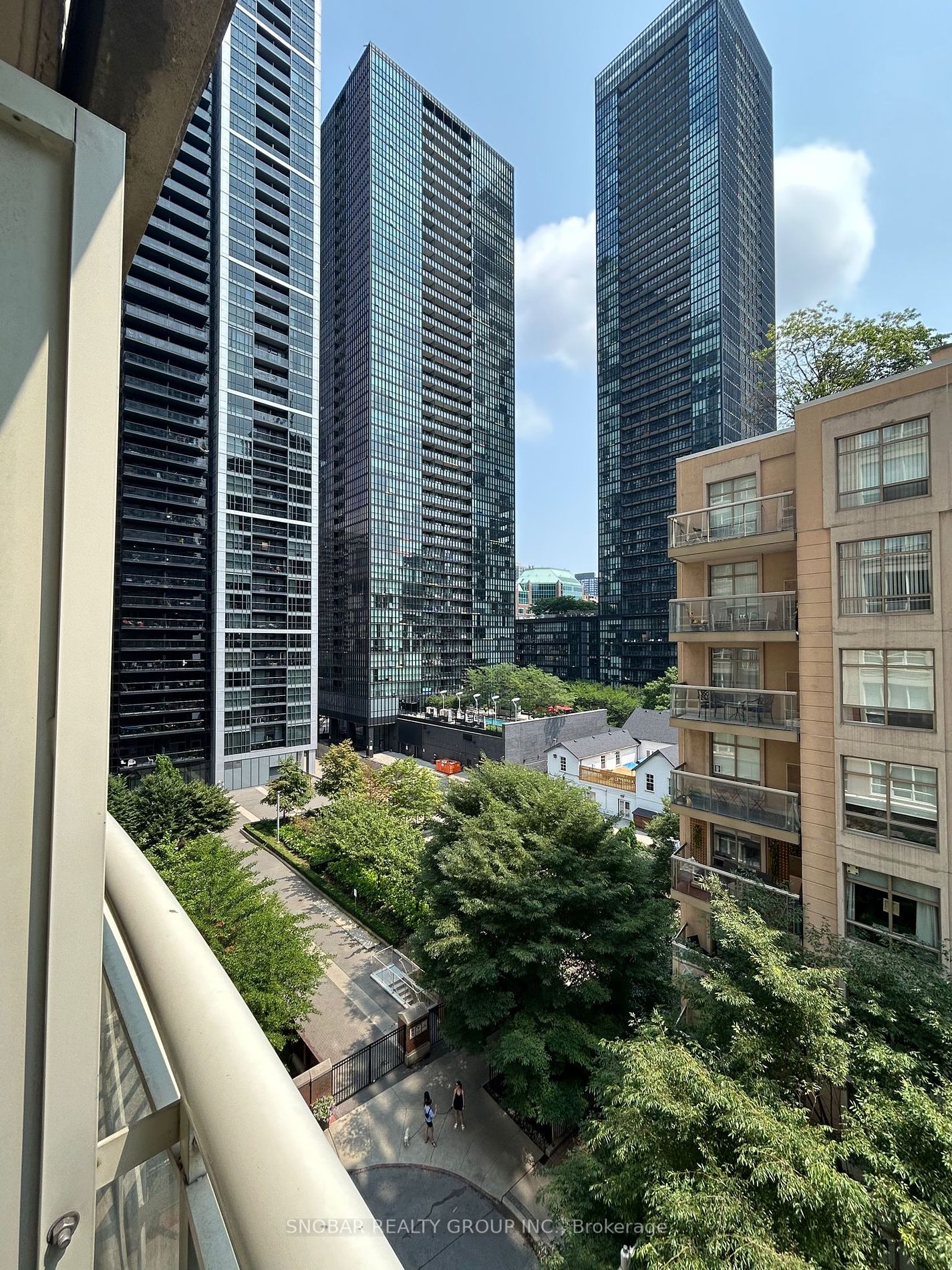 100 Hayden St, #610